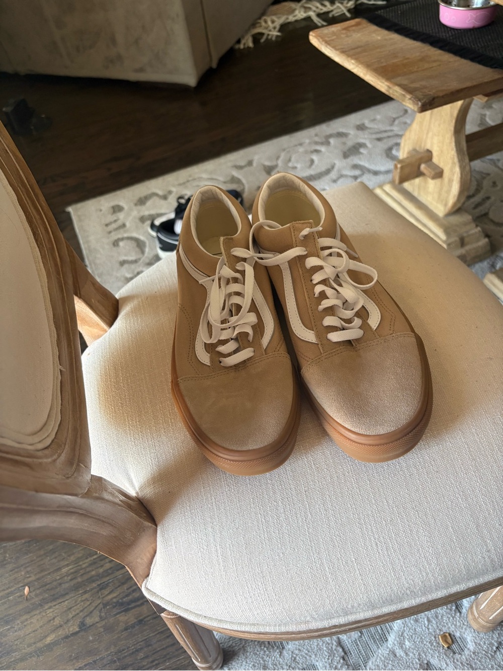 Vans Tan and White Low-Top Sneakers - Picture 2 of 3